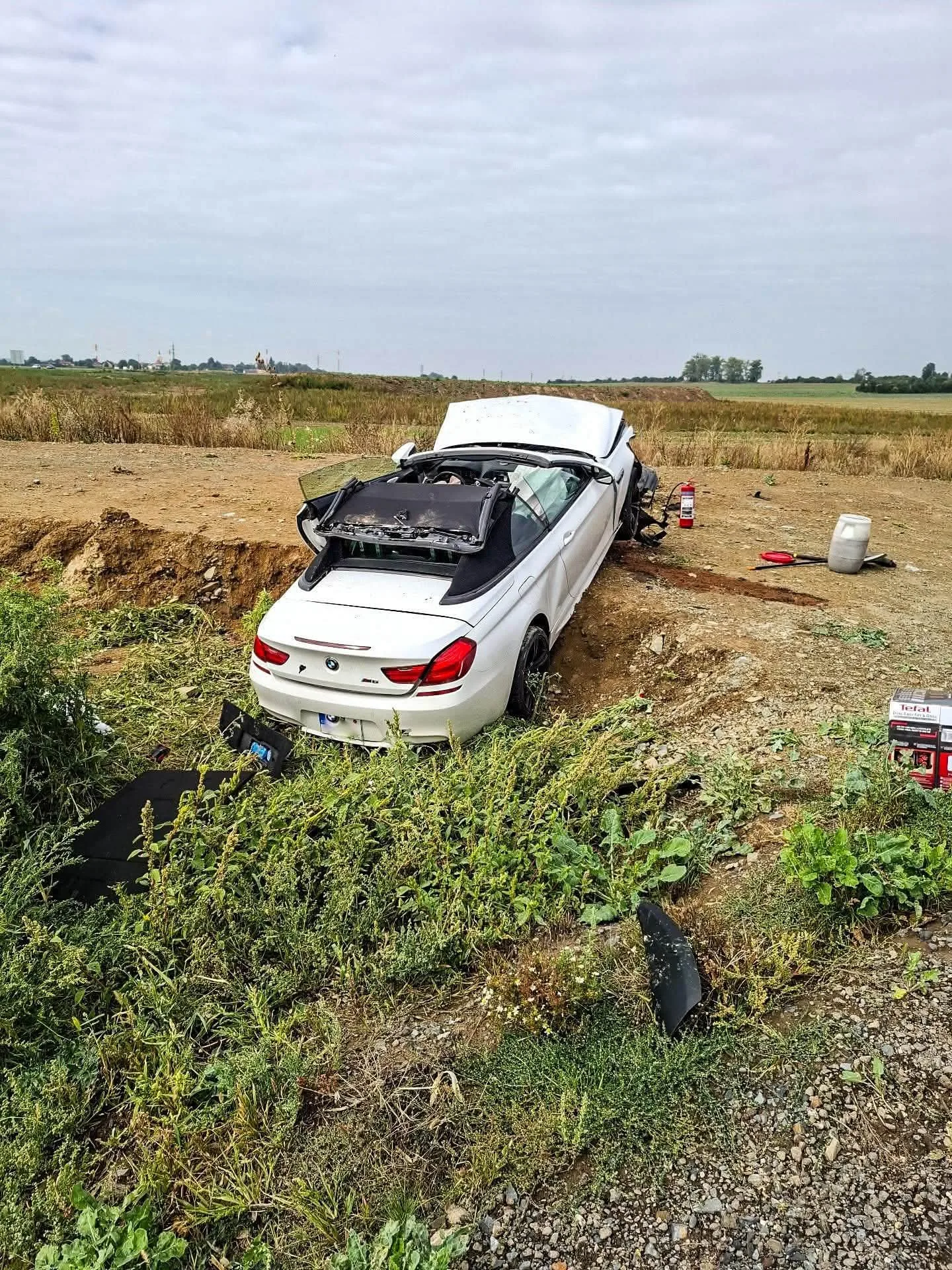 Vážná nehoda u Přerova. BMW vyjelo ze silnice, zasahoval vrtulník