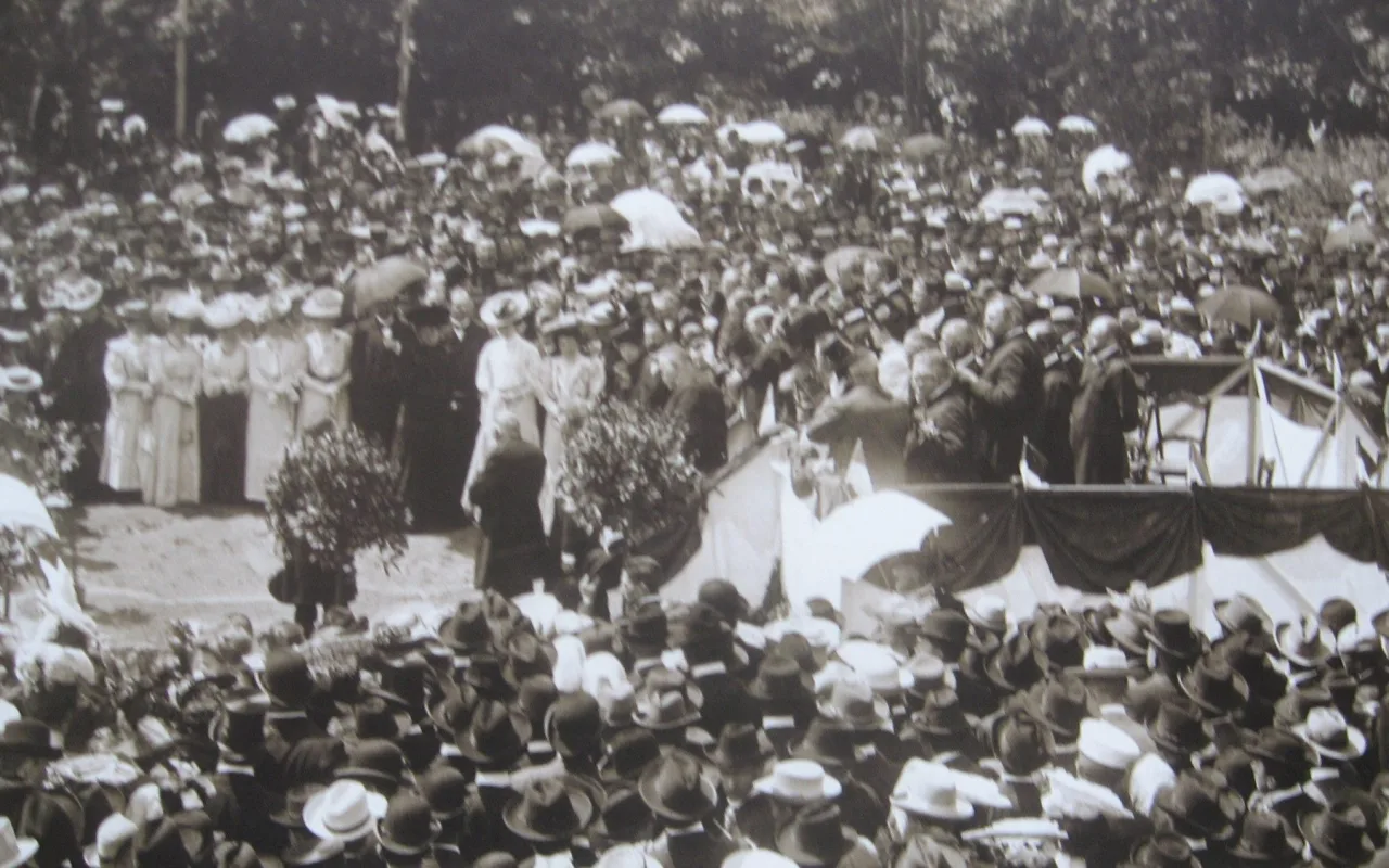 Slavnost položení základního kamene k Národnímu domu v Prostějově 24. 5. 1906