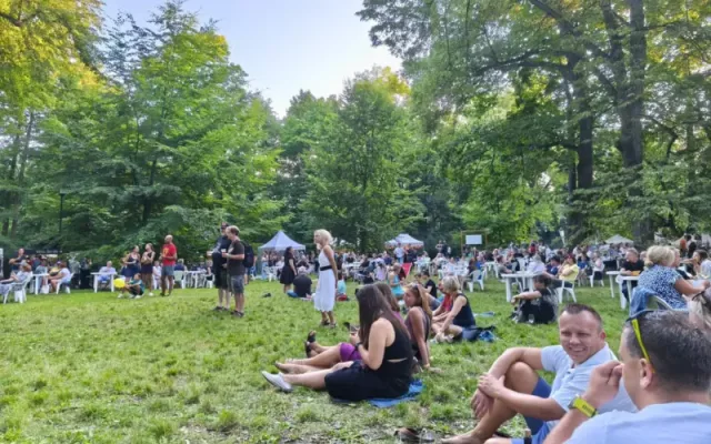 Letní vinný festival v Bezručových sadech