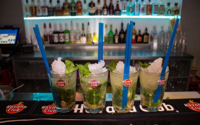 Tip Olomoucké Drbny na páteční večer: Red Bull Party v Buddy's clubu