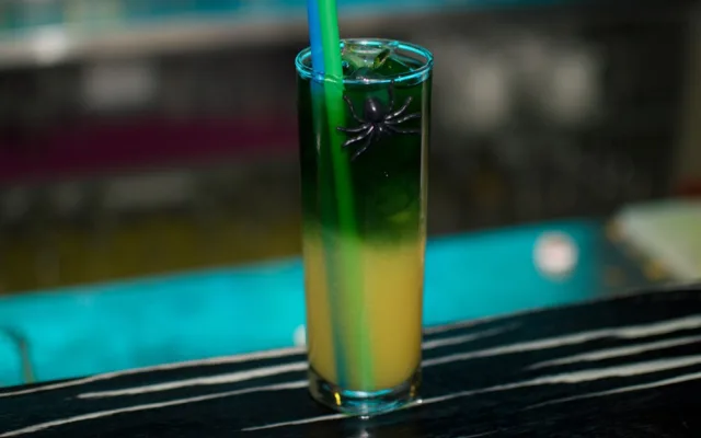 drink Walking dead
