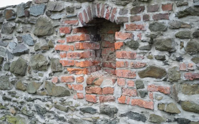 Drbna historička: Řekni, kde ty hradby jsou?
