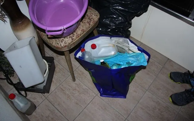 Muž si nechával dovážet léčiva z Polska, pak z nich vyráběl pervitin a ten prodával