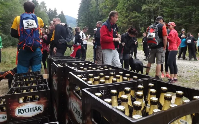 V sobotu se v Koutech koná již tradiční Beer Treking. Kombinuje pití piva a pěší závod v kopcích