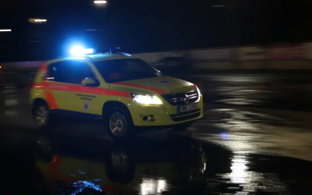VIDEO: Řidiči sanitních vozů trénovali jejich řízení za ztížených podmínek