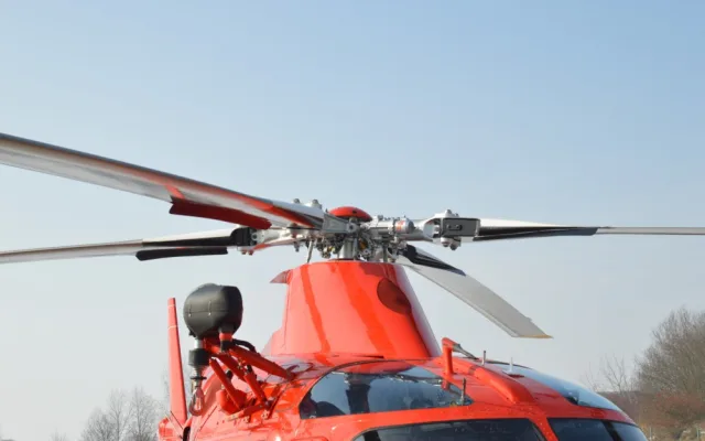 FOTO/VIDEO: Záchranáři mají náhradní helikoptéru, dnes ji představili novinářům
