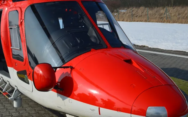 FOTO/VIDEO: Záchranáři mají náhradní helikoptéru, dnes ji představili novinářům