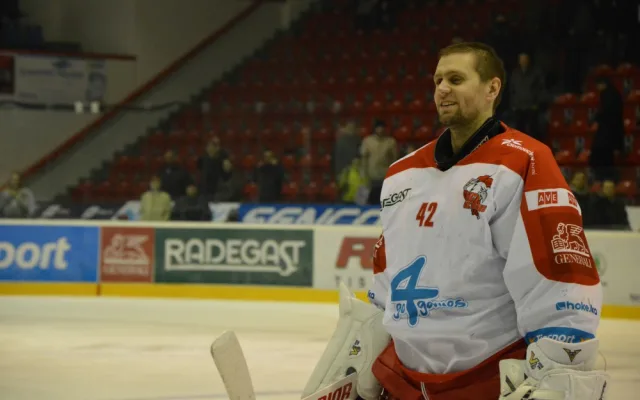 Mora dlouho bojovala o postup do předkola play-off. Vítězství v nájezdech ale bylo málo