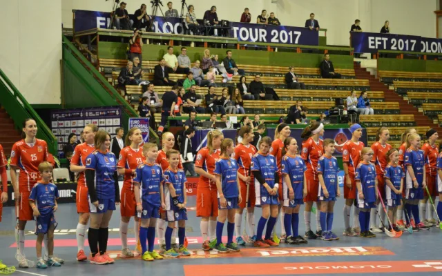 FOTO: První den EFT v Olomouci - Švýcarky otočily zápas s Českem. Švédky přestřílely Finky