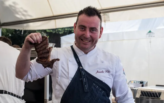 Na letošní Garden Food Festival přišlo na dvanáct tisíc lidí, nezastavila je bouřka ani déšť
