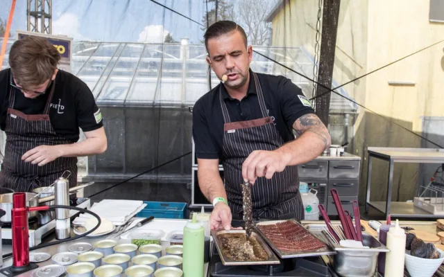 Na letošní Garden Food Festival přišlo na dvanáct tisíc lidí, nezastavila je bouřka ani déšť
