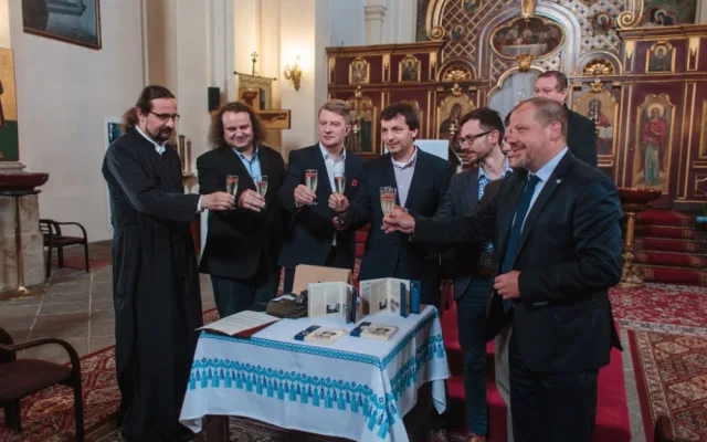Gabčík a Kubiš na pamětní medaili. Jablonecká mincovna představuje národní hrdiny