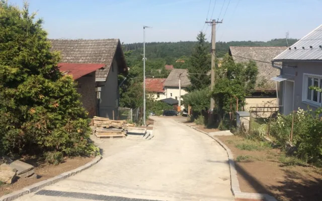 FOTO: Liškovská ulice v Lošově je kompletně zrekonstruovaná