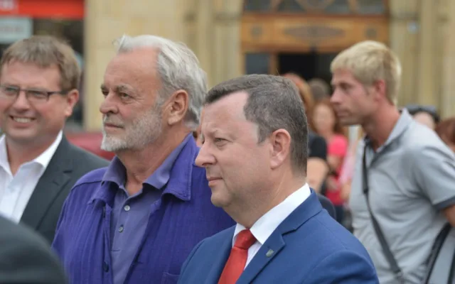 FOTOGALERIE: Pítko na Horním náměstí je už v provozu. Osvěžte se v centru Olomouce