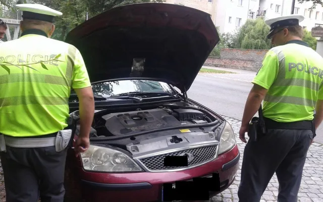 Policisté se v Olomouci zaměřili na taxikáře. Přestupky se týkaly hlavně technických stavů vozidel