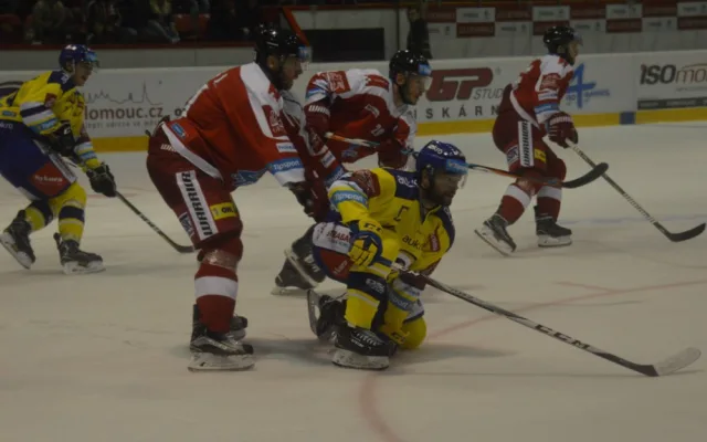 FOTOGALERIE: Poslední Berani porazili Kohouty v prodloužení 4:3
