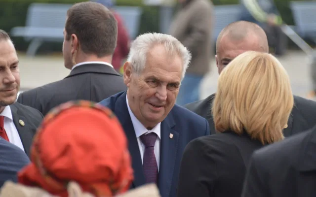 FOTOGALERIE: Zeman přijel do Olomouce. Vládu se podle něj podaří sestavit ve druhém kole