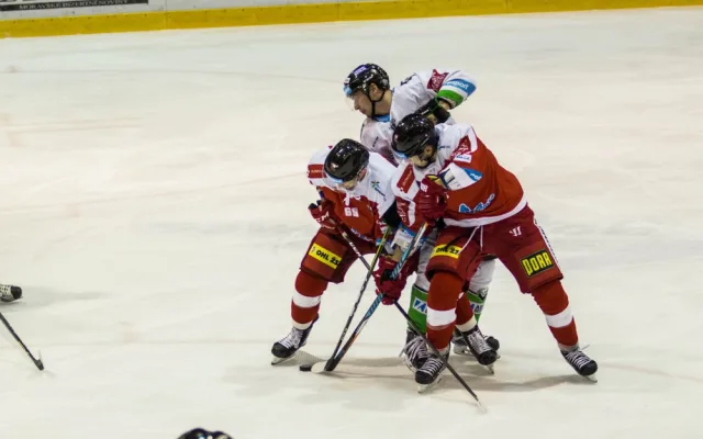 FOTOGALERIE: Mora porazila bruslaře z Boleslavi 4:2, gól do prázdné si dal Zbyněk Irgl