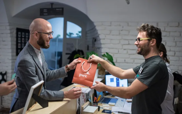 Ve Vaultu 42 se konal první Startup Weekend Olomouc, vítězem je projekt Triko, které vám zachrání život