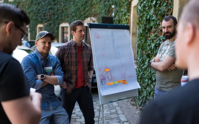 Ve Vaultu 42 se konal první Startup Weekend Olomouc, vítězem je projekt Triko, které vám zachrání život