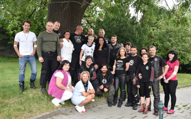 FOTO/VIDEO: Motorkáři zahájili sezónu darováním krve v olomoucké nemocnici