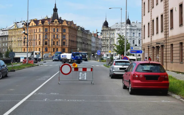 OBRAZEM: Od pondělí je uzavřen most u Bristolu, řidiči se musí potýkat s velkými změnami v ulicích
