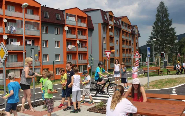 FOTO: V Jeseníku se otevřelo jedno z nejmodernějších dopravních hřišť v kraji