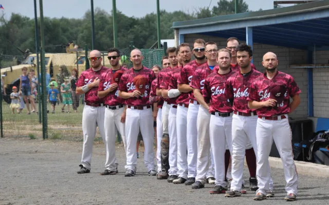 Olomoučtí baseballisté uctili válečné veterány, dorazil i pětadevadesátiletý generál Emil Boček