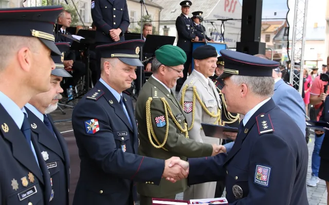 FOTO: Nejlepší policisté byli oceněni na Dni Policie České republiky