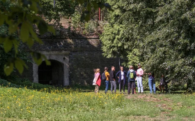 Olomoučtí bezdomovci provázejí "městskou divočinou." Podívejte se na fotky z prohlídky