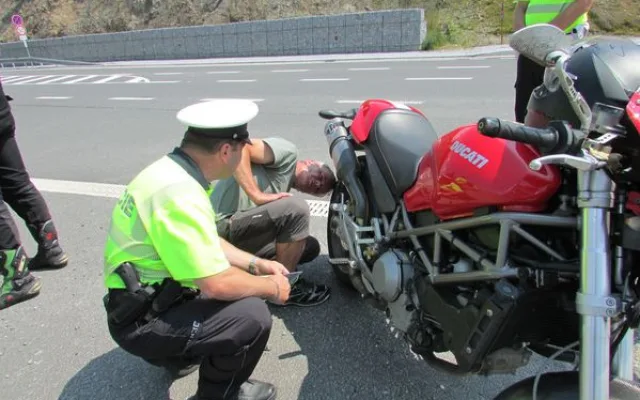 Policisté se na Červenohorském sedle zaměřili na motorkáře. Pokutovali jich třicet, jeden jel do zatáček i 170 km/h