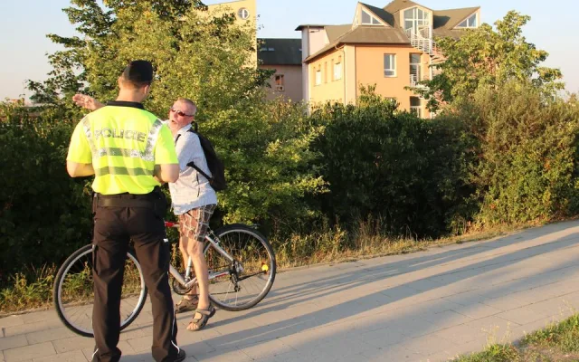 FOTO: Policisté kontrolovali cyklisty, kteří v Olomouci jezdí po chodníku