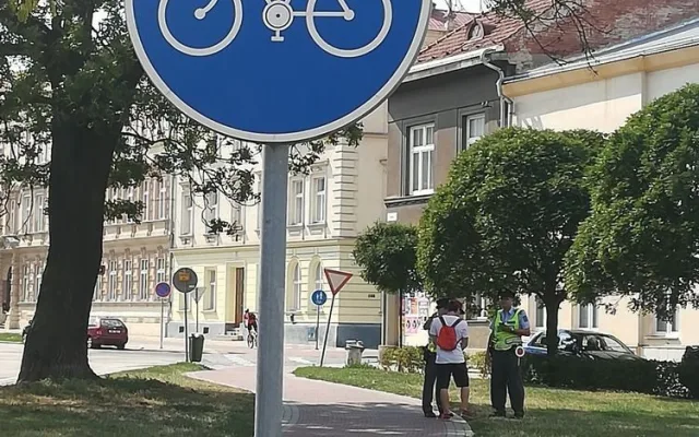 FOTO: Policisté kontrolovali, zda cyklisté nejezdí na kradených kolech