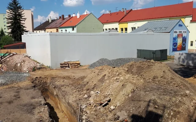 FOTO: V Přerově byla nalezena tisíc let stará keramika, hrot šípu nebo nožík