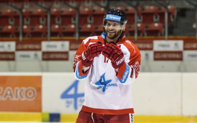 FOTOGALERIE: Hokejisté Olomouce porazili s přehledem Litvínov 3:1, zápas se protáhl kvůli opravě plexiskla