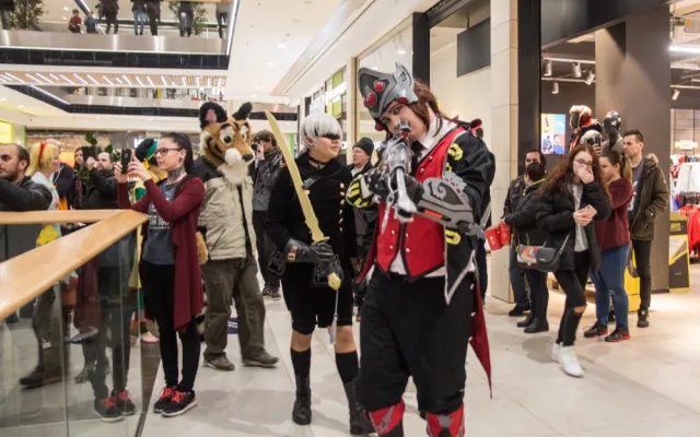FOTOGALERIE: Šantovku dnes ovládly desítky cosplayerů. Podívejte se na nádherné masky!