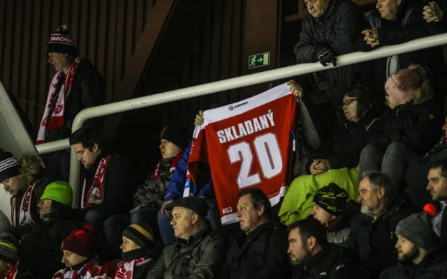 FOTOGALERIE: Výhra, kterou Mora potřebovala jak sůl. Doma porazila Chomutov 3:1