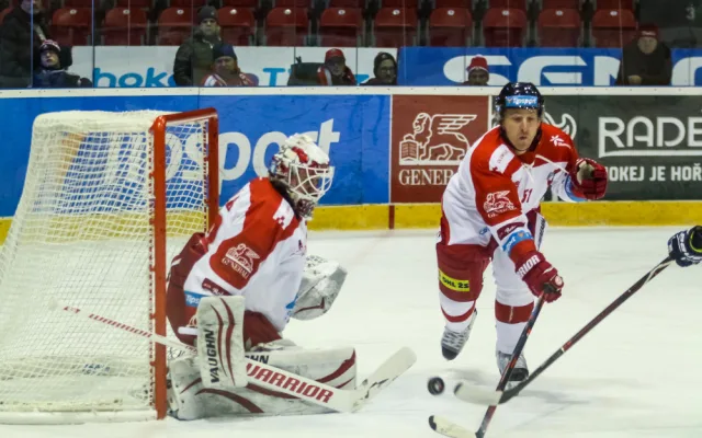 FOTOGALERIE: Výhra, kterou Mora potřebovala jak sůl. Doma porazila Chomutov 3:1