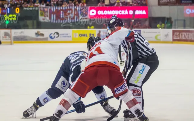 FOTO/VIDEO: Aleš Jergl je král! Gólem v prodloužení proti Plzni posunul Moru blíže k postupu v play-off
