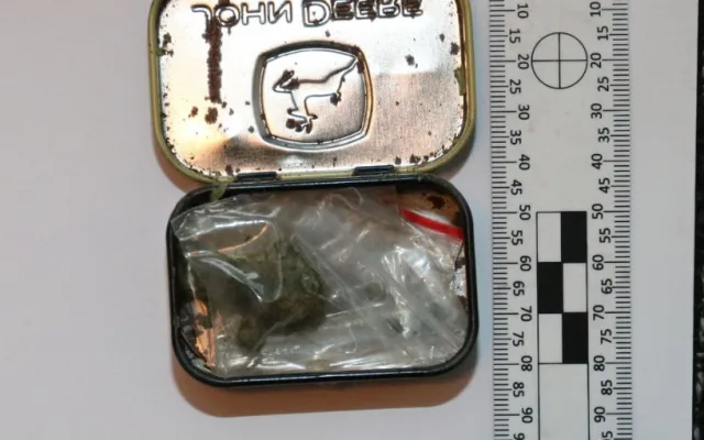 FOTO: V Olomouci byl zadržen dealer pervitinu a marihuany. Hrozí mu deset let