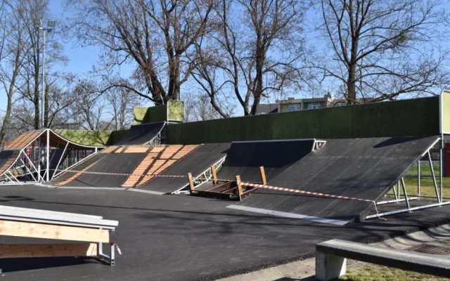 FOTO: Prostějovský skatepark prochází modernizací. Hotovo bude v květnu