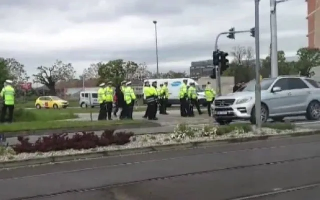 FOTO: Policisté v Olomouci soutěžili o titul Regulovčík 2019. Řídili provoz u Envelopy
