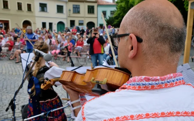 FOTO: O víkendu opět roztančila Přerov folklorní slavnost