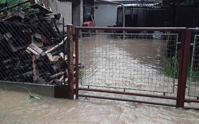 AKTUÁLNĚ: Olomoucký kraj zasáhly silné bouřky. Hasiči hlásí 120 výjezdů