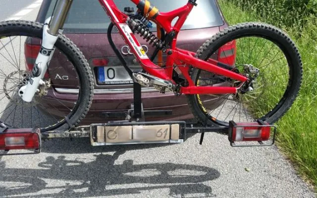 FOTO: Policisté se na Červenohorském sedle zaměřili na neukázněné motorkáře
