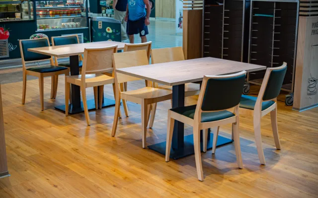 FOTO: Poslední etapa modernizace olomouckého Globusu už je u konce. Vznikl gril i zdravé bistro