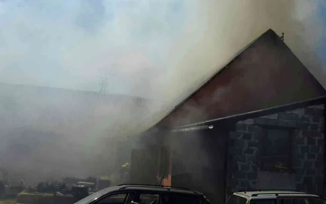 FOTO: Požár v Mohelnici způsobil škodu za jeden a půl milionu korun
