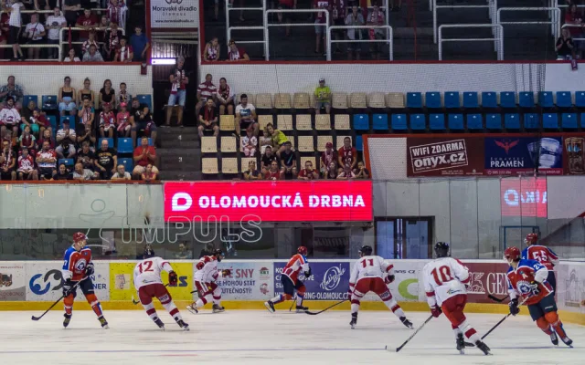 FOTOGALERIE: Olomoučtí hokejisté na úvod přípravy prohráli s kazašským Kokšetau 2:3 po nájezdech