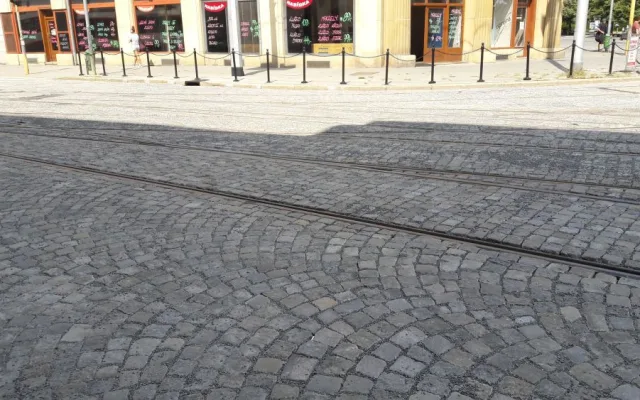 FOTO/VIDEO: Provoz v Palackého ulici je v normálu. Silnice je opravena