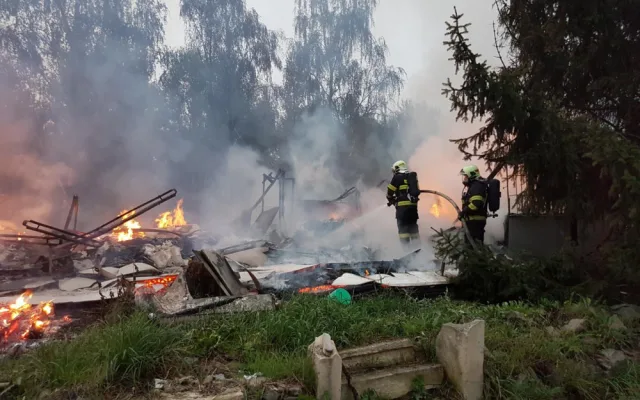 FOTO/VIDEO: Požár na Černé cestě v Olomouci způsobil škodu za tři miliony. Policie evakuovala třicet osob